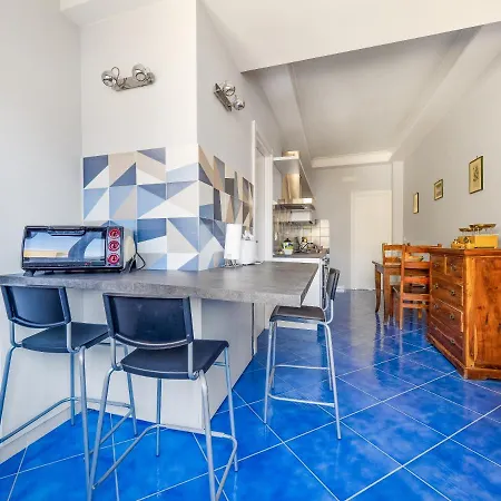 Mayor House Center Apartment